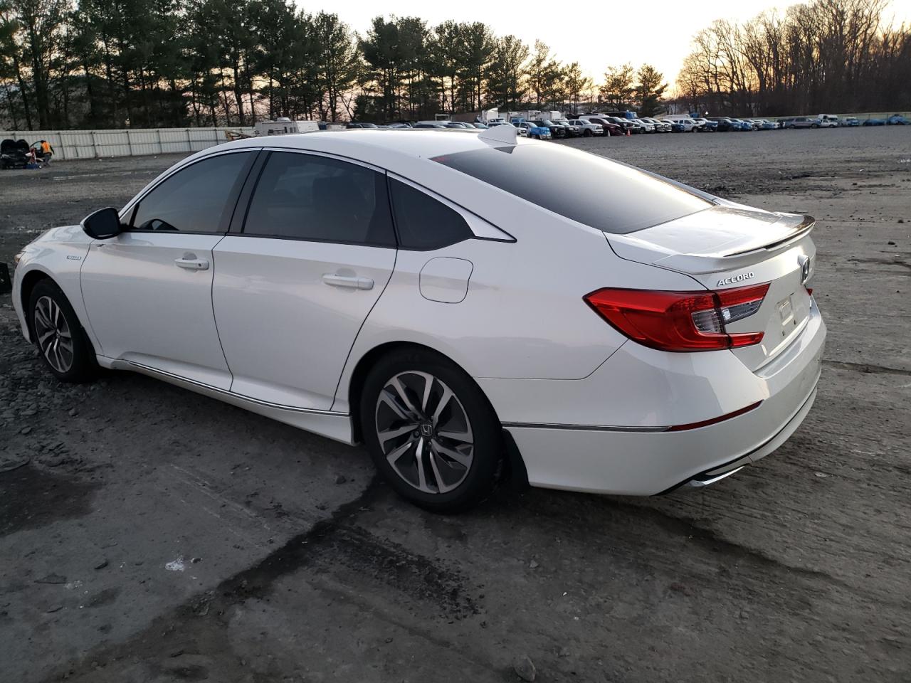 Изображение 2 2018 HONDA ACCORD HYBRID EXL 2018 с VIN 1HGCV3F66JA003462