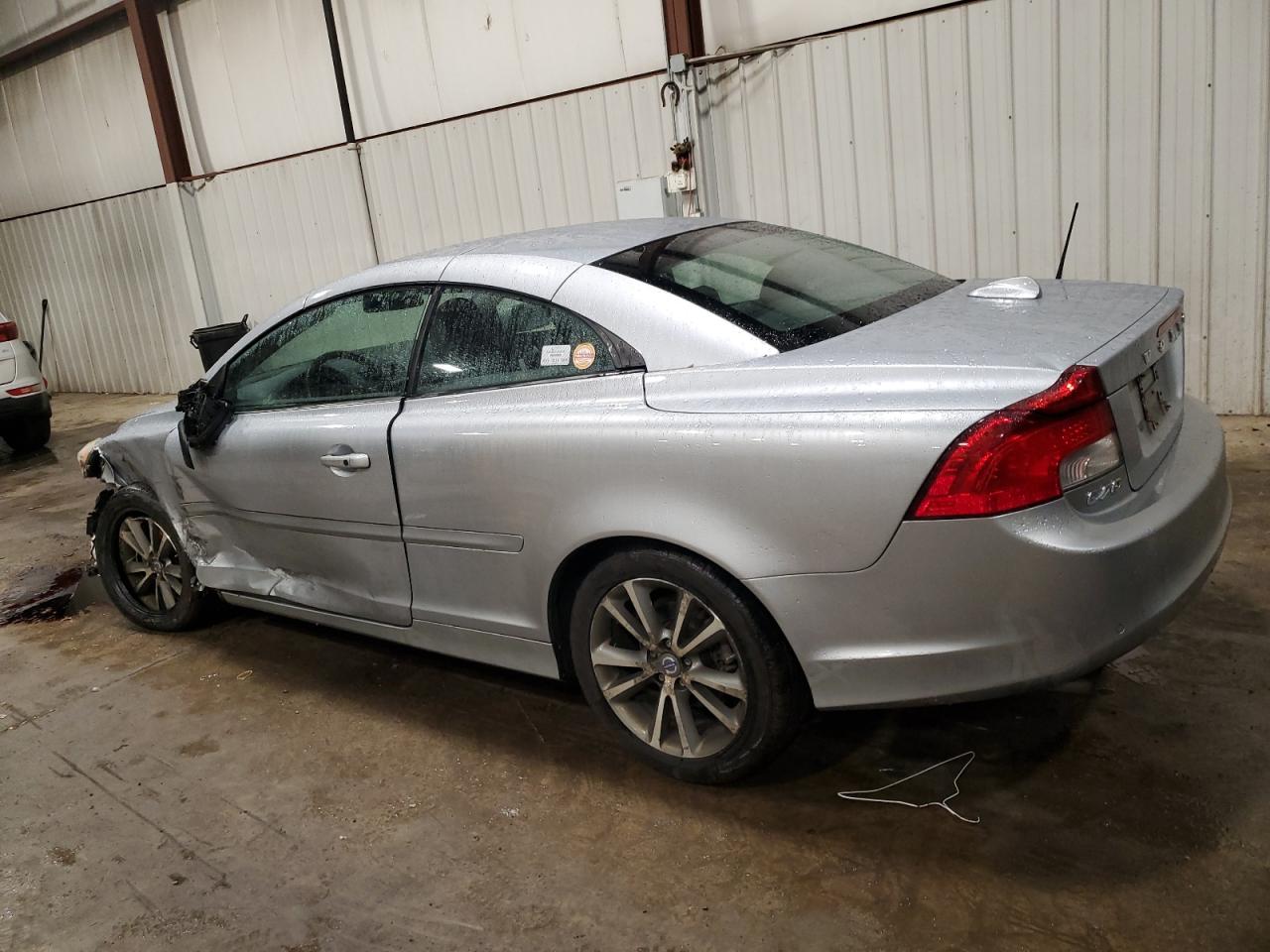 Obraz 2 z 2012 VOLVO C70 T5 2012 z VIN YV1672MCXCJ125070