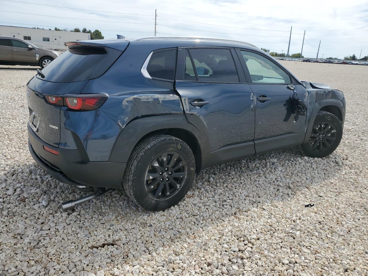 Изображение 3 2024 MAZDA CX-50 PREMIUM 2024 с VIN 7MMVABDM7RN157956