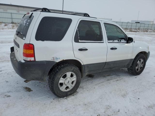 Image 3 of 2004 FORD ESCAPE XLT 2004 with VIN 1FMYU93144KB20437