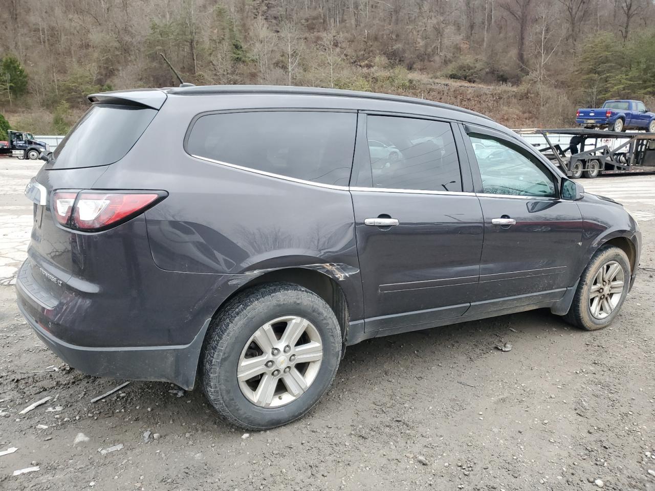 Изображение 3 2013 CHEVROLET TRAVERSE LT 2013 с VIN 1GNKVJKD1DJ229522