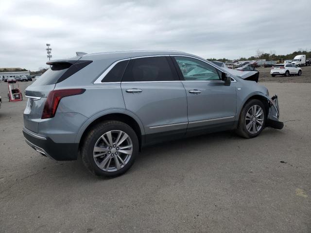 Obraz 3 z 2023 CADILLAC XT5 PREMIUM LUXURY 2023 z VIN 1GYKNDRS9PZ215186