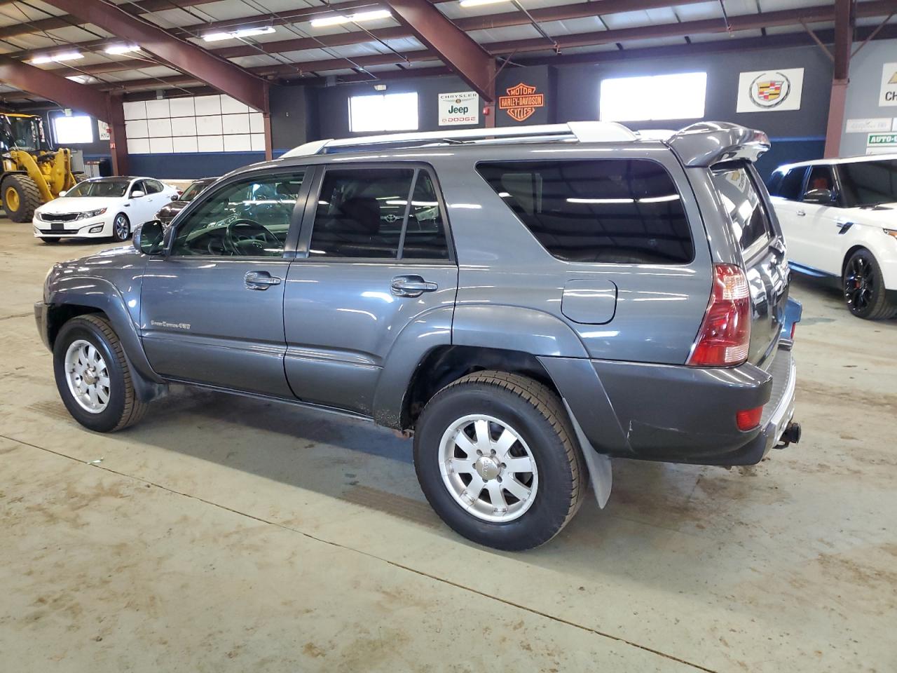 Image 2 of 2005 TOYOTA 4RUNNER SR5 2005 with VIN JTEBT14R858018863