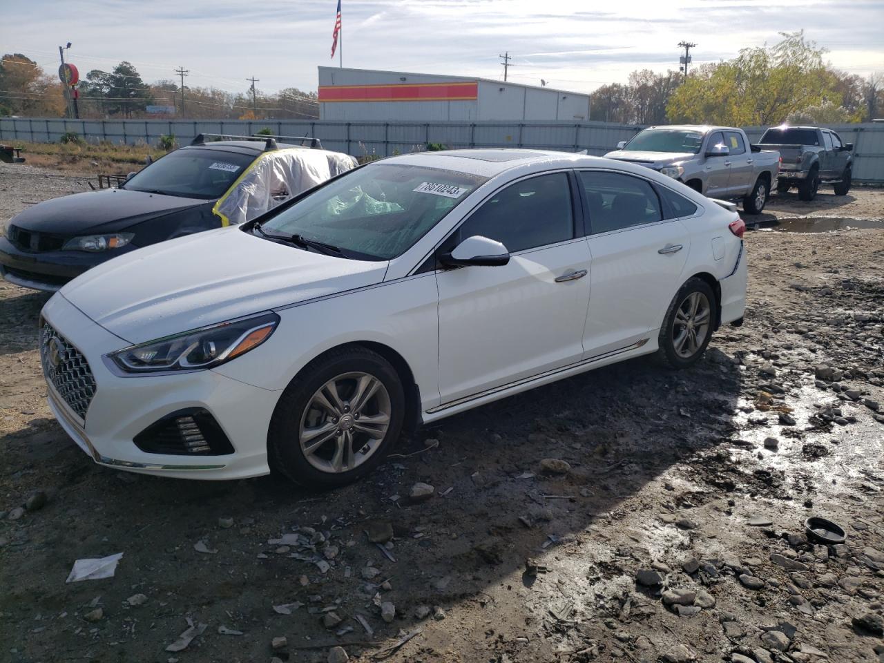 Obraz 1 z 2018 HYUNDAI SONATA SPORT 2018 z VIN 5NPE34AF6JH687013