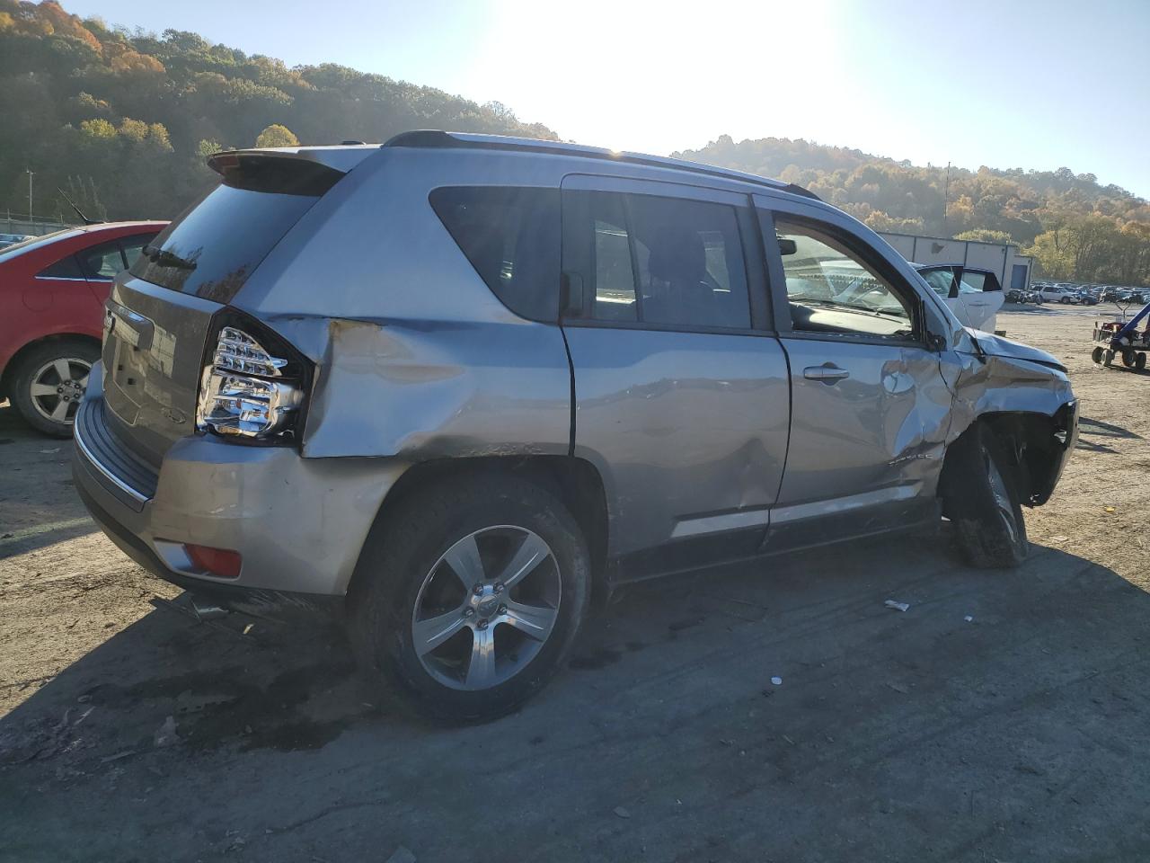 Image 3 of 2017 JEEP COMPASS LATITUDE 2017 with VIN 1C4NJCEB5HD186024