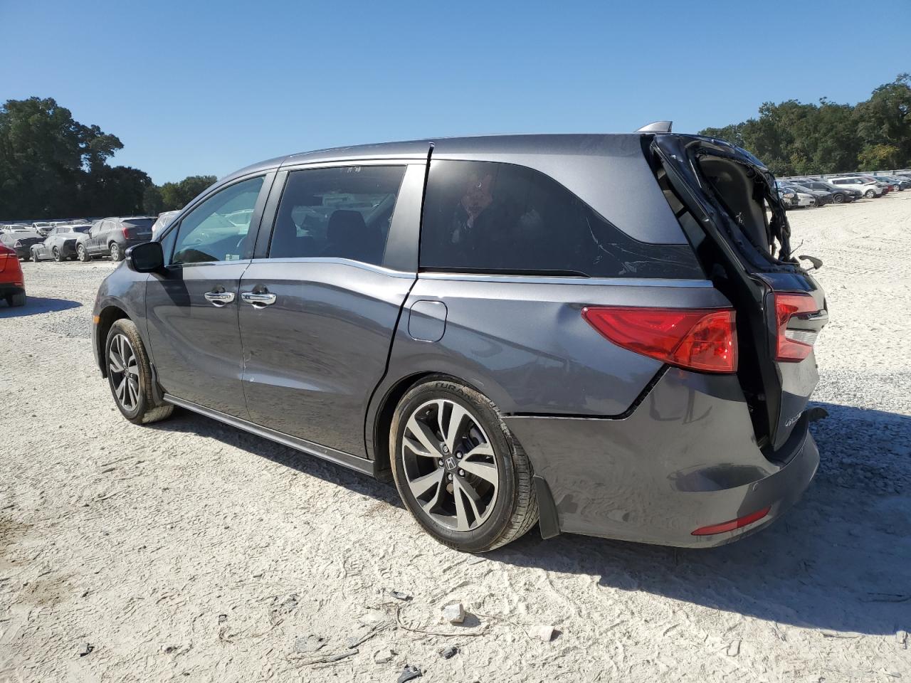 Изображение 2 2023 HONDA ODYSSEY TOURING 2023 с VIN 5FNRL6H87PB002139