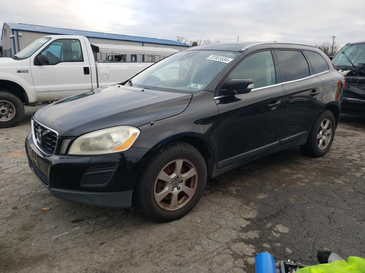 Obraz 1 z 2011 VOLVO XC60 3.2 2011 z VIN YV4940DZ1B2219915