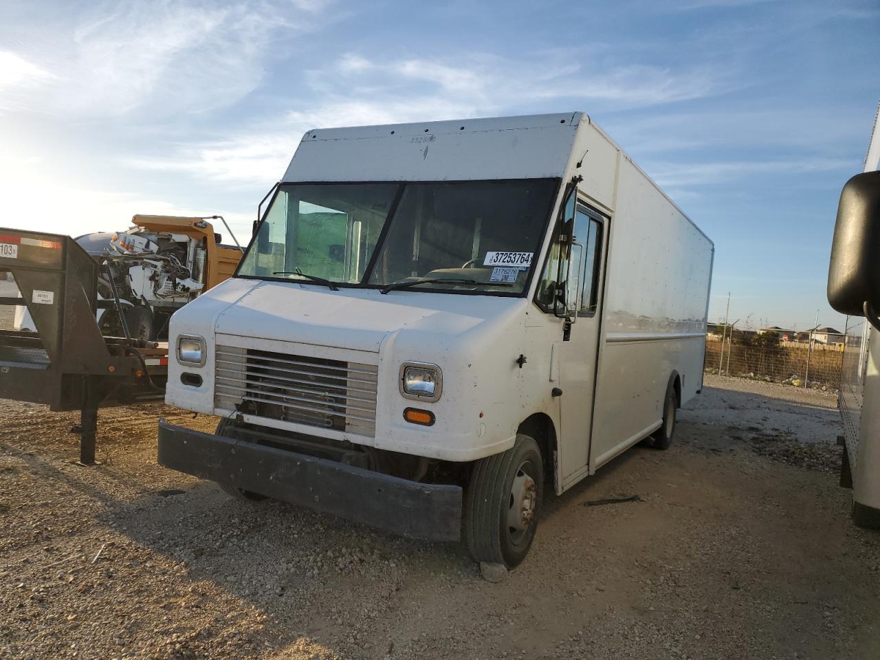 Изображение 2 2013 FORD F59  2013 с VIN 1F66F5KY0D0A12215