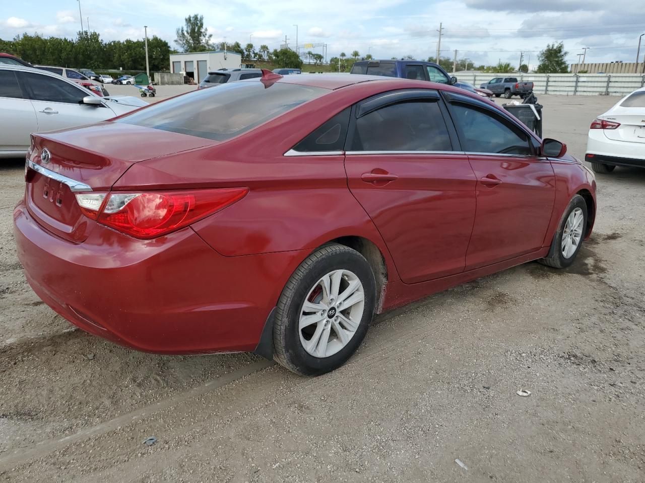 Obraz 3 z 2013 HYUNDAI SONATA GLS 2013 z VIN 5NPEB4AC2DH556450