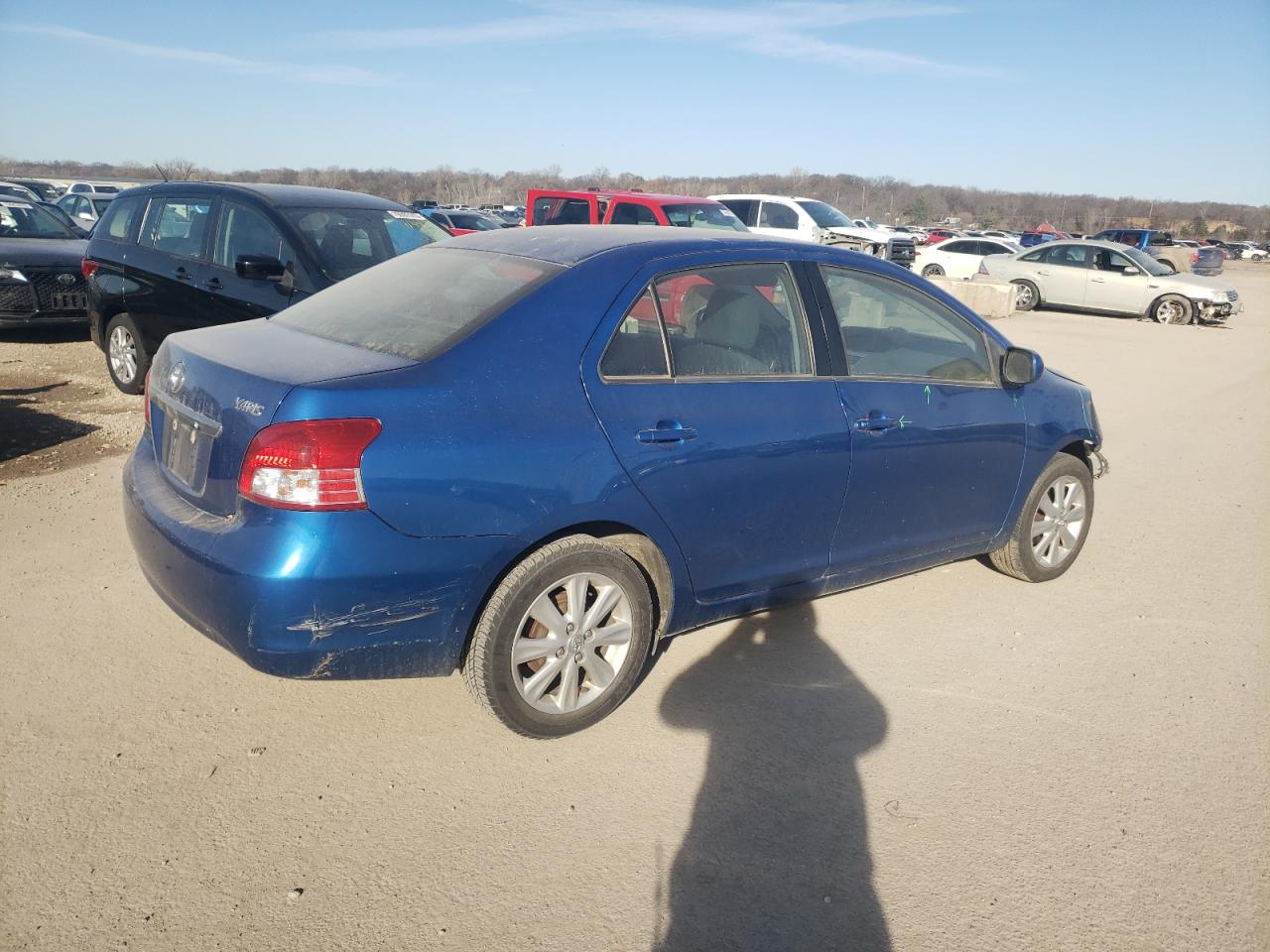 Image 3 of 2009 TOYOTA YARIS  2009 with VIN JTDBT903191344135