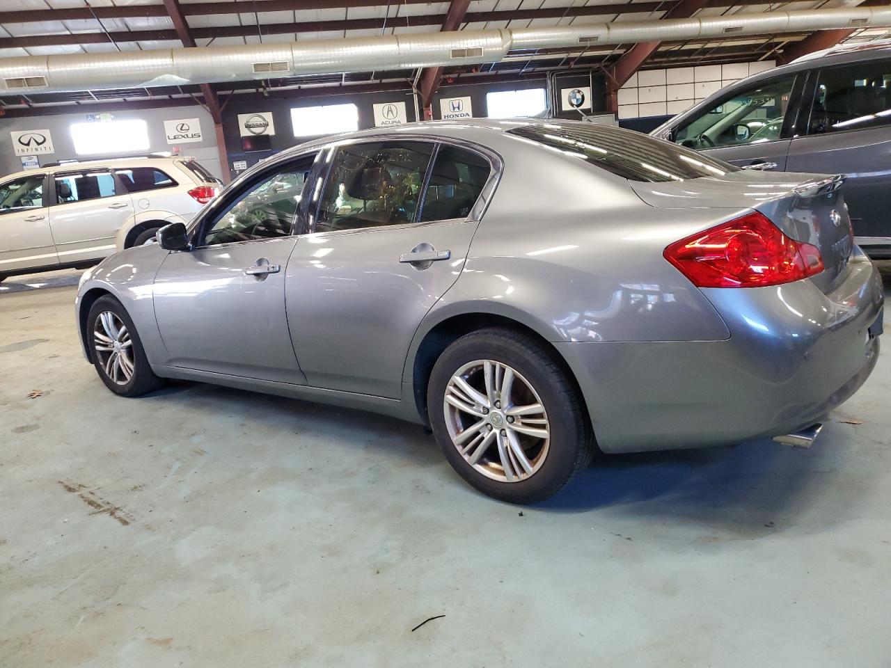 Image 2 of 2013 INFINITI G37  2013 with VIN JN1CV6AR5DM765897