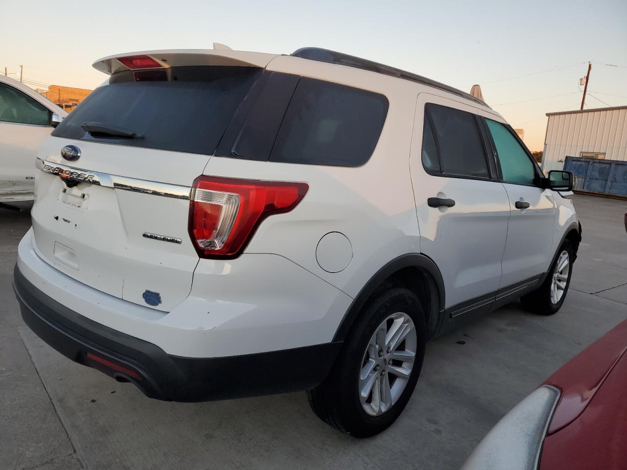 Изображение 3 2016 FORD EXPLORER  2016 с VIN 1FM5K7B88GGC21693