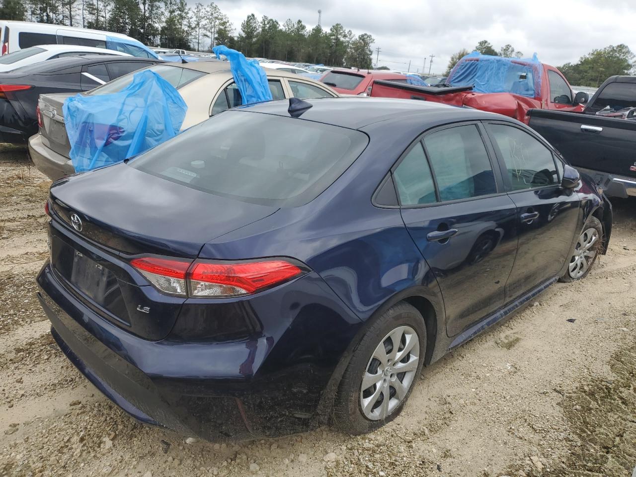 Obraz 3 z 2020 TOYOTA COROLLA LE 2020 z VIN 5YFEPRAE2LP013553