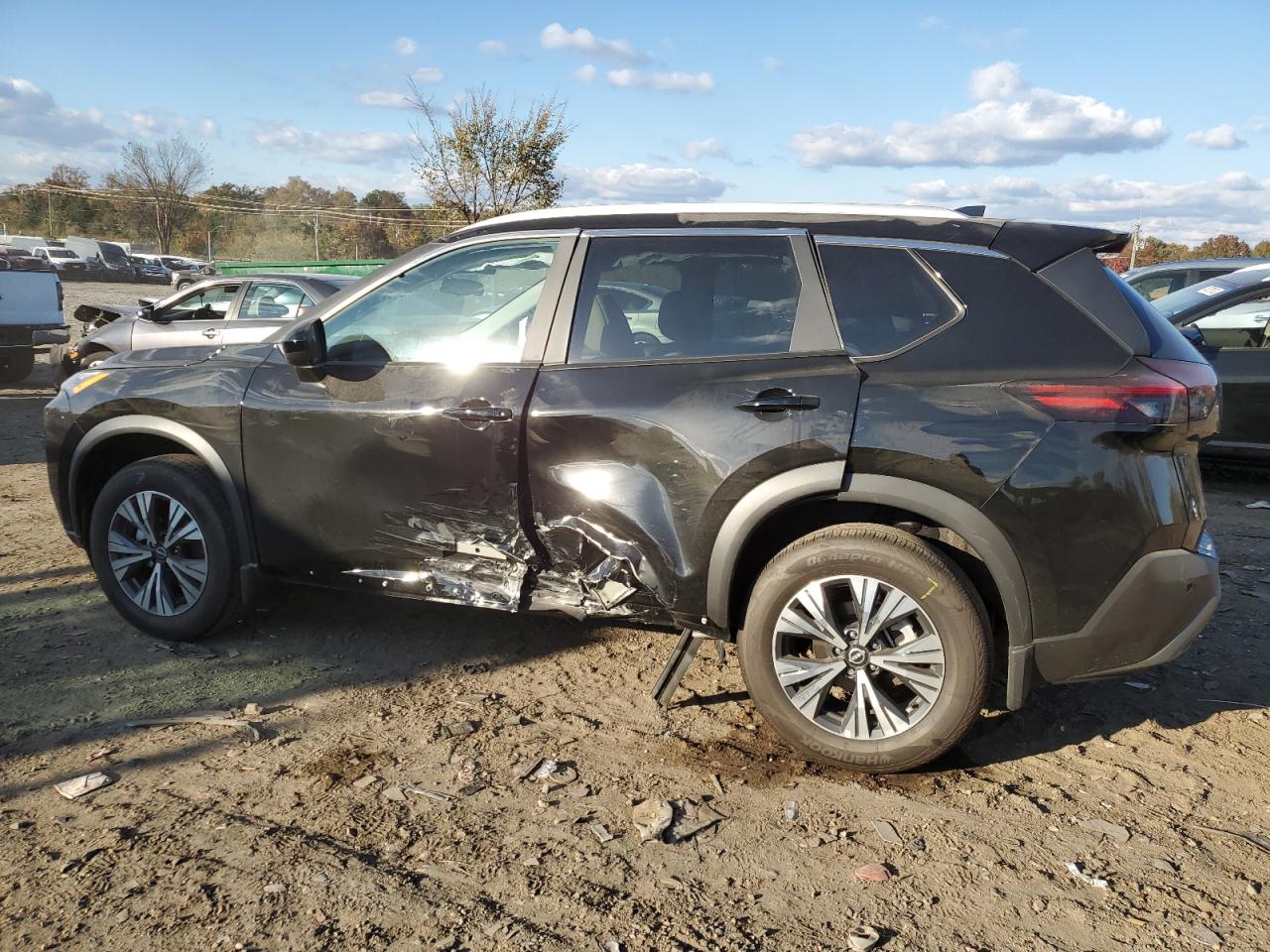 Изображение 2 2023 NISSAN ROGUE SV 2023 с VIN 5N1BT3BB7PC872602