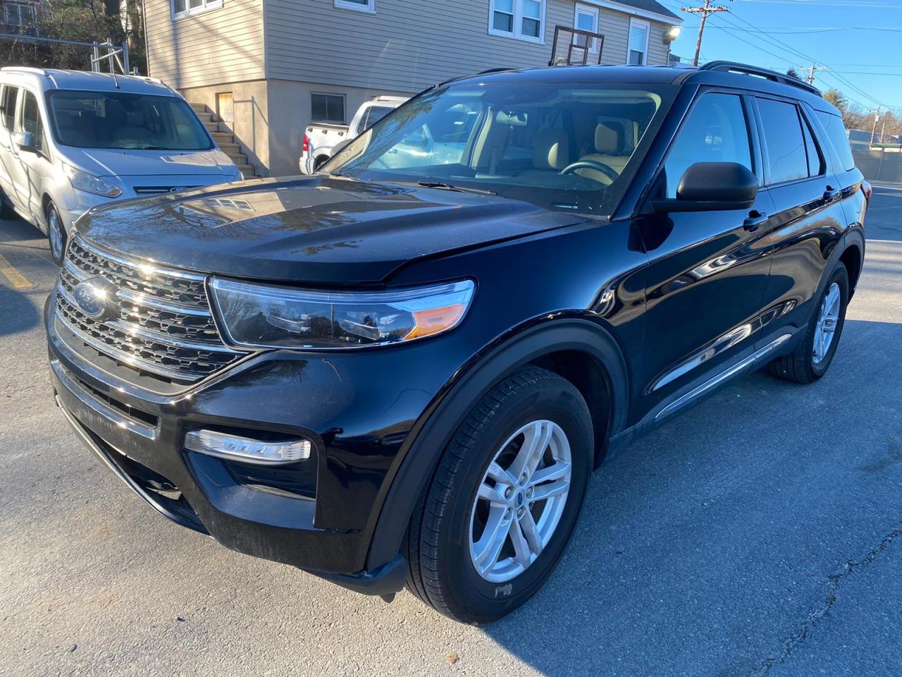Image 1 of 2022 FORD EXPLORER XLT 2022 with VIN 1FMSK7DH9NGA39952