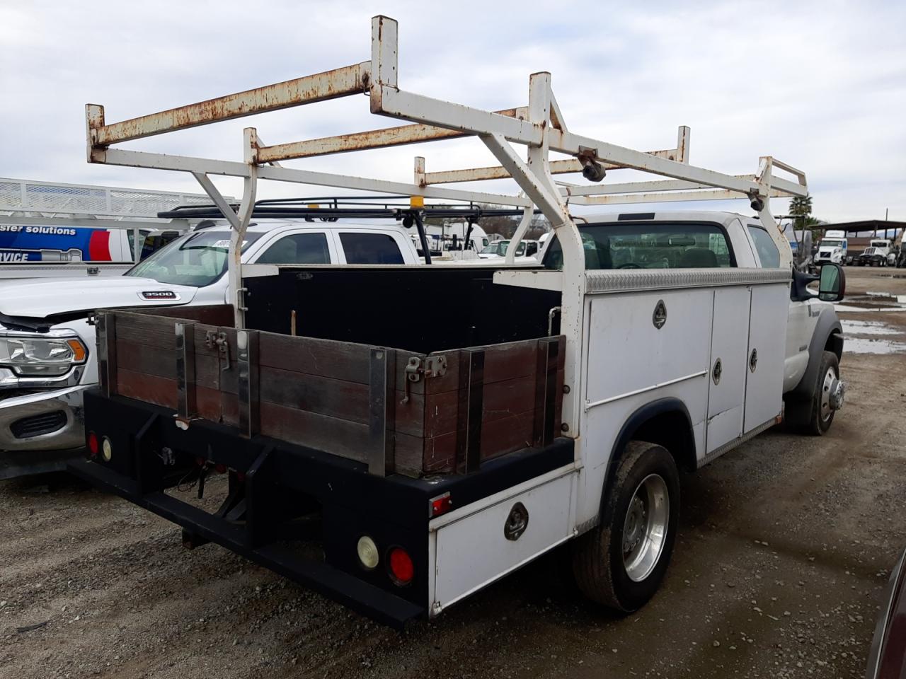 Obraz 3 z 2005 FORD F450 SUPER DUTY 2005 z VIN 1FDXF46P15EB22137