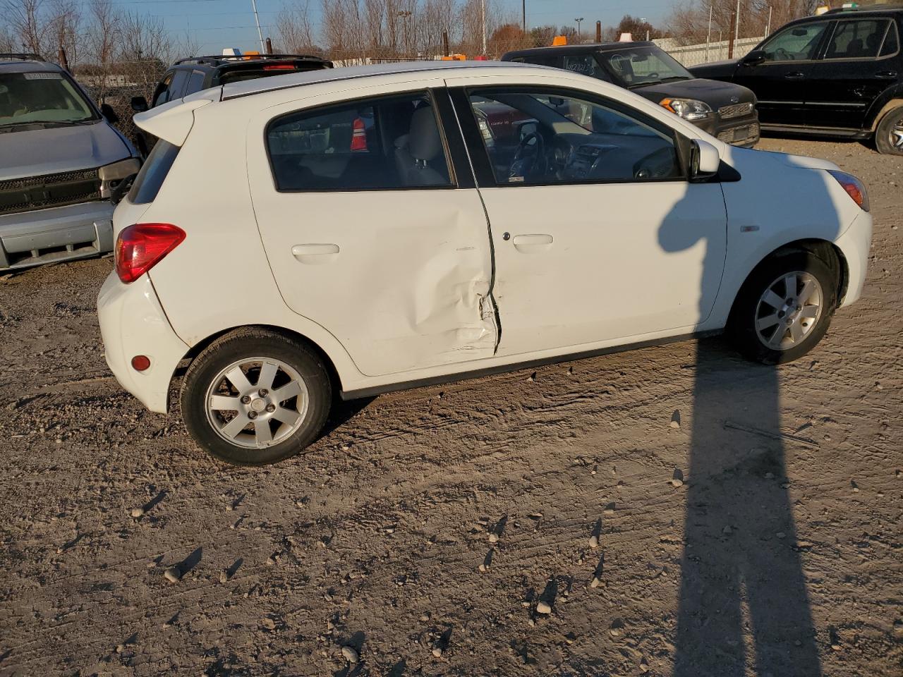 Image 3 of 2014 MITSUBISHI MIRAGE ES 2014 with VIN ML32A4HJXEH015031