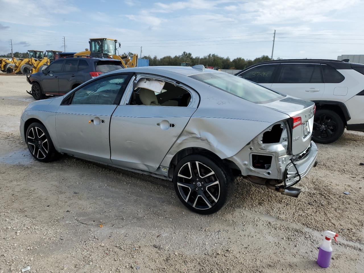 Obraz 2 z 2018 VOLVO S60 DYNAMIC 2018 z VIN YV126MFL7J2456240