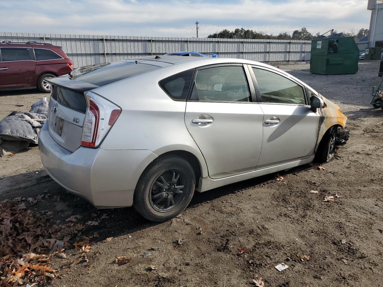 Изображение 3 2012 TOYOTA PRIUS  2012 с VIN JTDKN3DU6C0335227