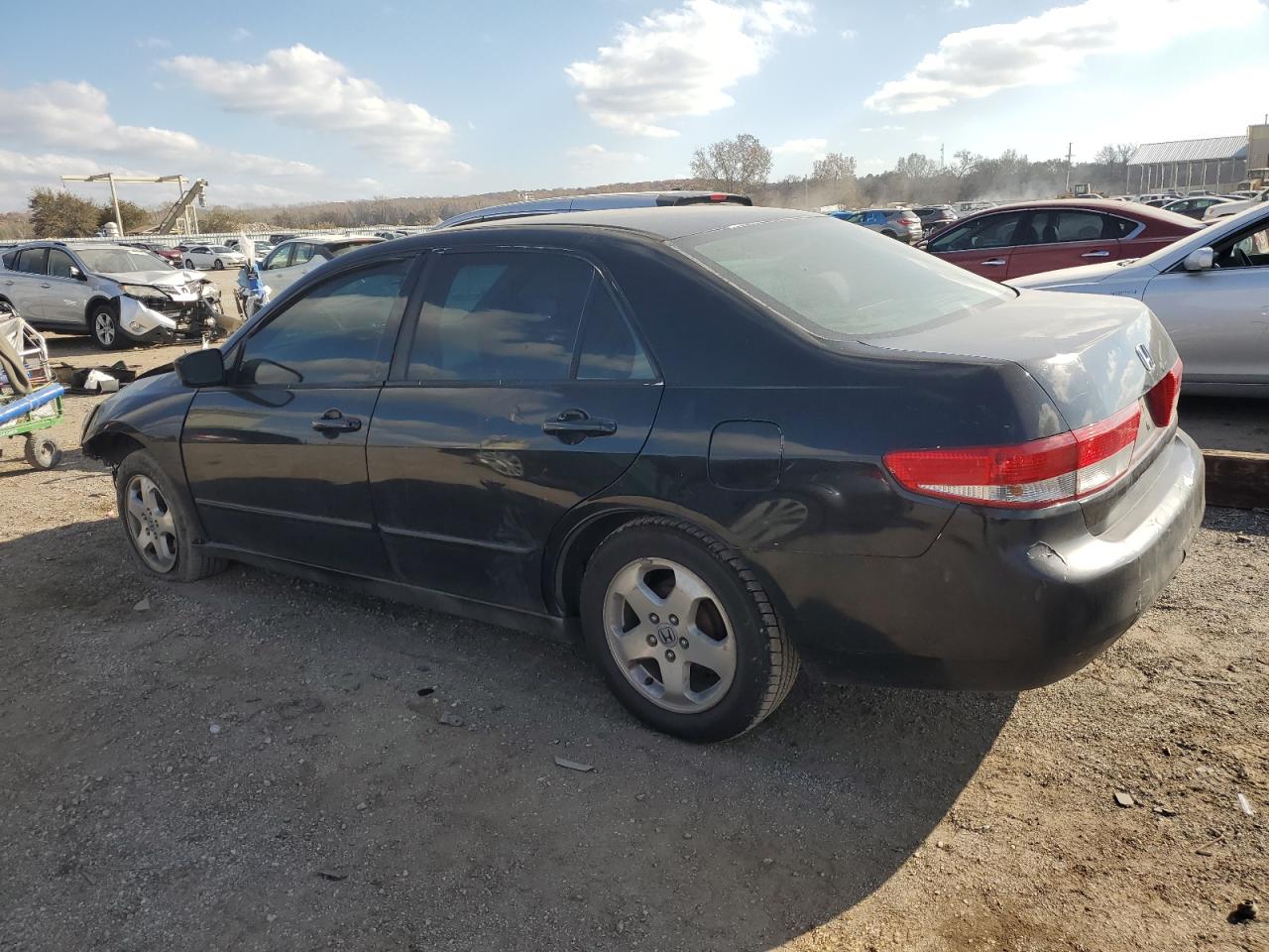 Image 2 of 2004 HONDA ACCORD DX 2004 with VIN 1HGCM55174A023406