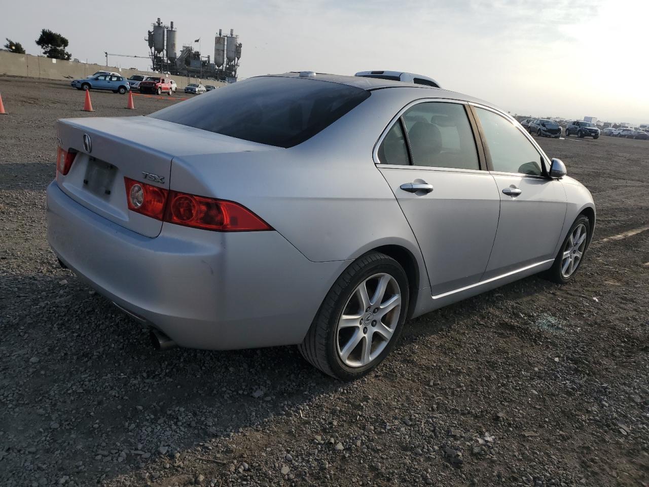 Image 3 of 2005 ACURA TSX  2005 with VIN JH4CL96975C024573