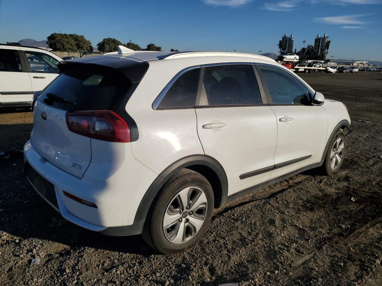 Obraz 3 z 2019 KIA NIRO FE 2019 z VIN KNDCB3LC5K5328258