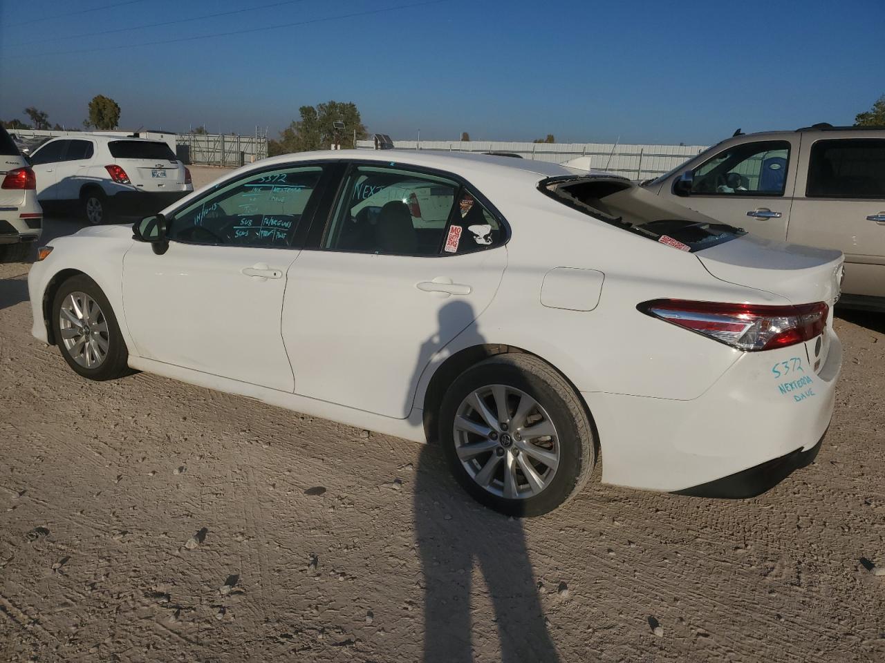 Изображение 2 2019 TOYOTA CAMRY L 2019 с VIN 4T1B11HK1KU243051