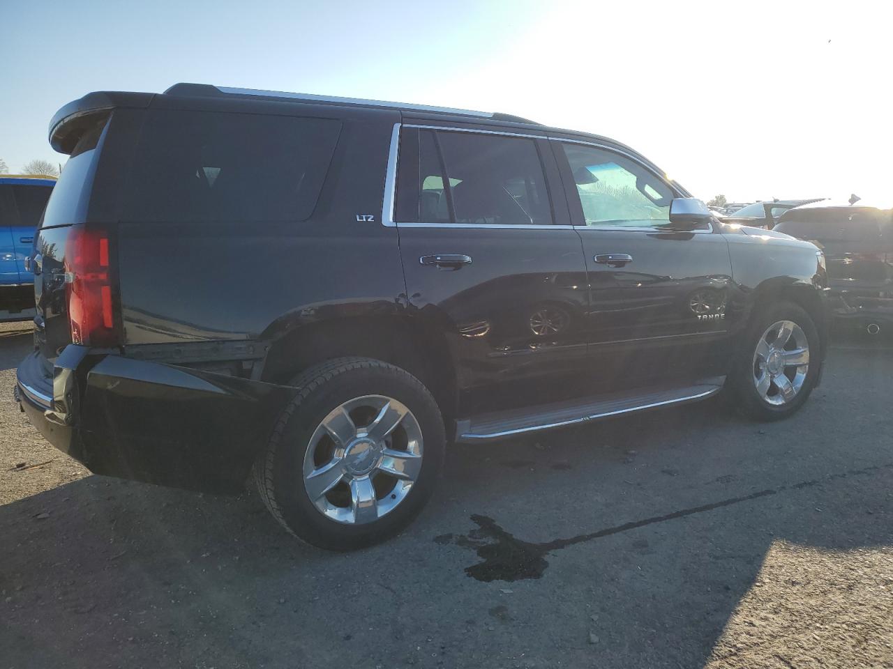 Изображение 3 2015 CHEVROLET TAHOE K1500 LTZ 2015 с VIN 1GNSKCKC8FR106493