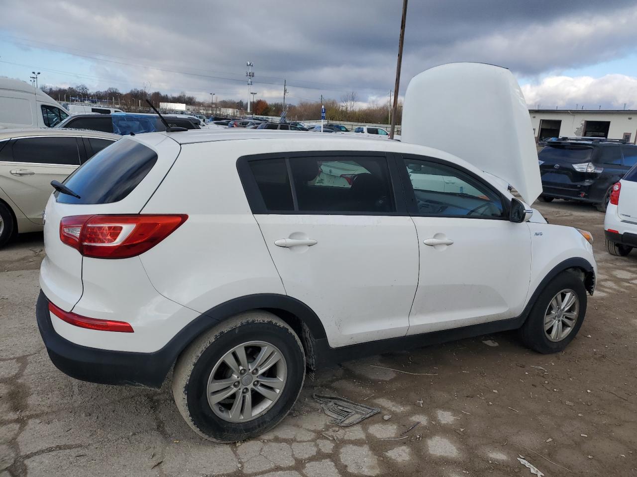 Obraz 3 z 2011 KIA SPORTAGE LX 2011 z VIN KNDPBCA25B7047576