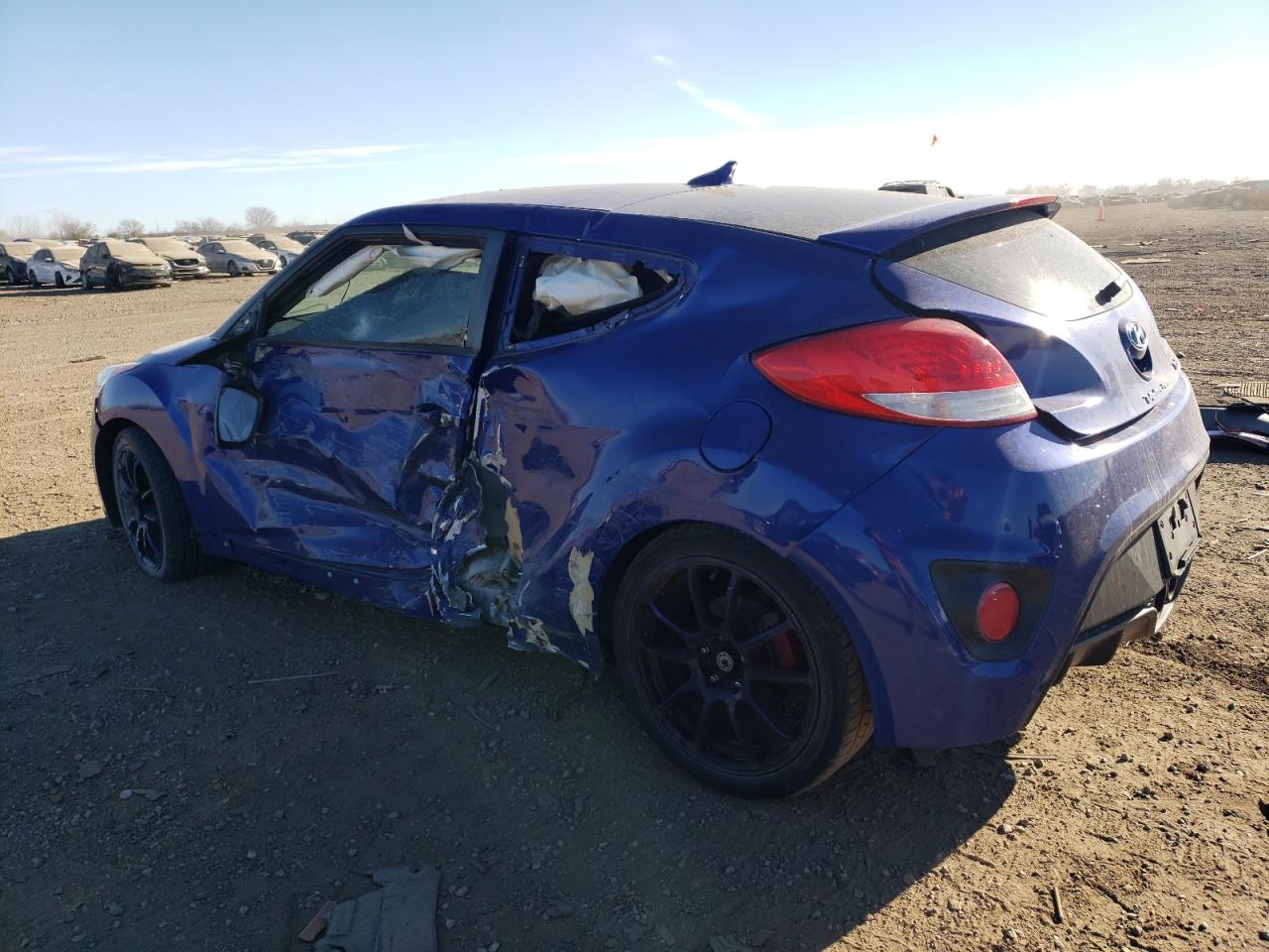 Image 2 of 2013 HYUNDAI VELOSTER TURBO 2013 with VIN KMHTC6AE1DU163641