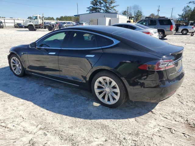 Obraz 2 z 2018 TESLA MODEL S  2018 z VIN 5YJSA1E22JF244158