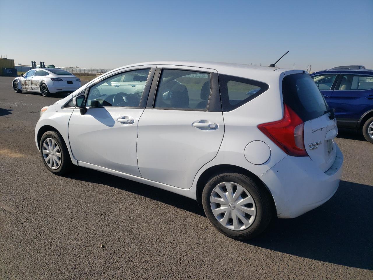 Image 2 of 2016 NISSAN VERSA NOTE S 2016 with VIN 3N1CE2CP0GL407304