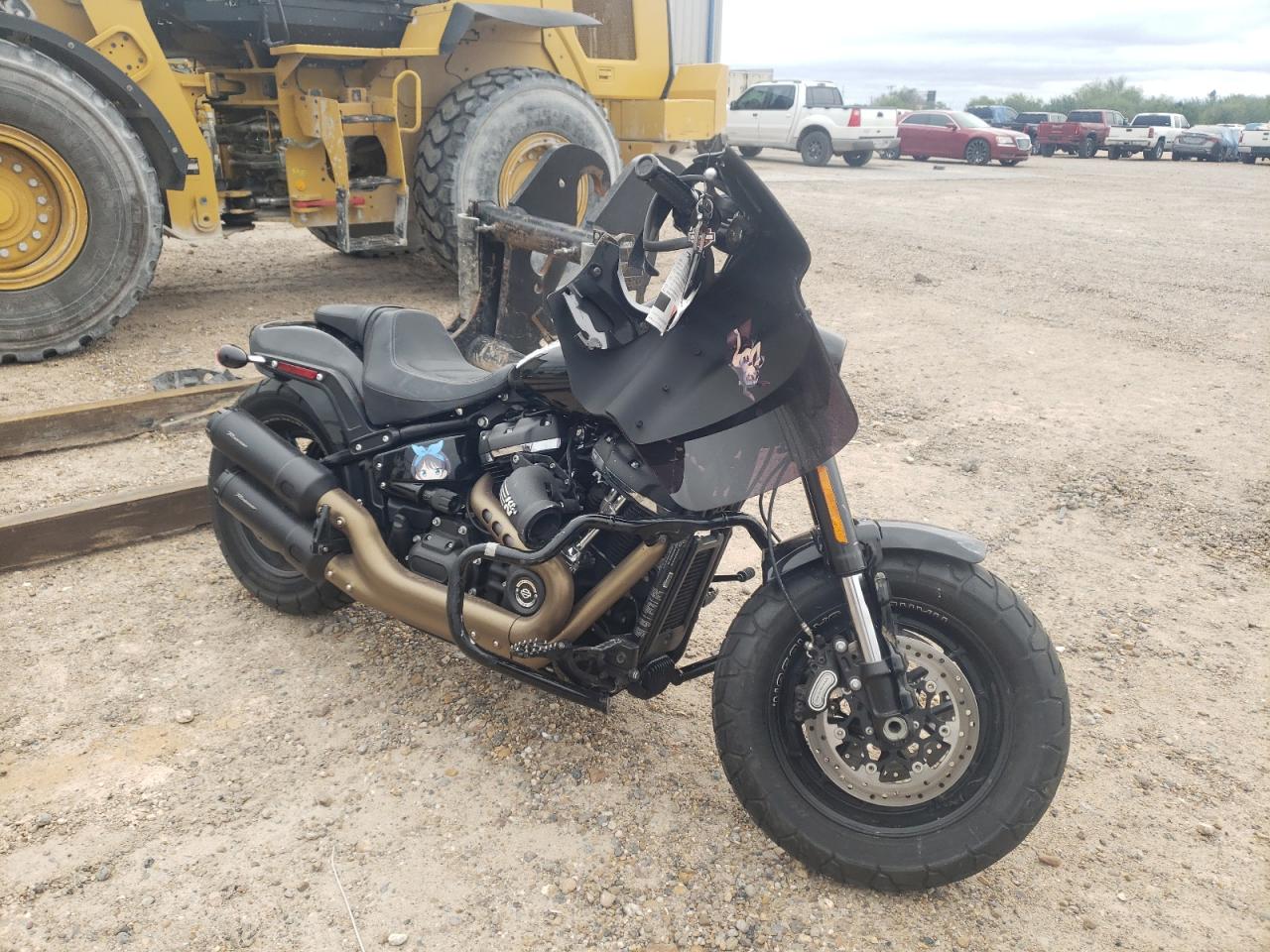 Image 1 of 2018 HARLEY-DAVIDSON FXFB FAT BOB 2018 with VIN 1HD1YKJ16JC031090