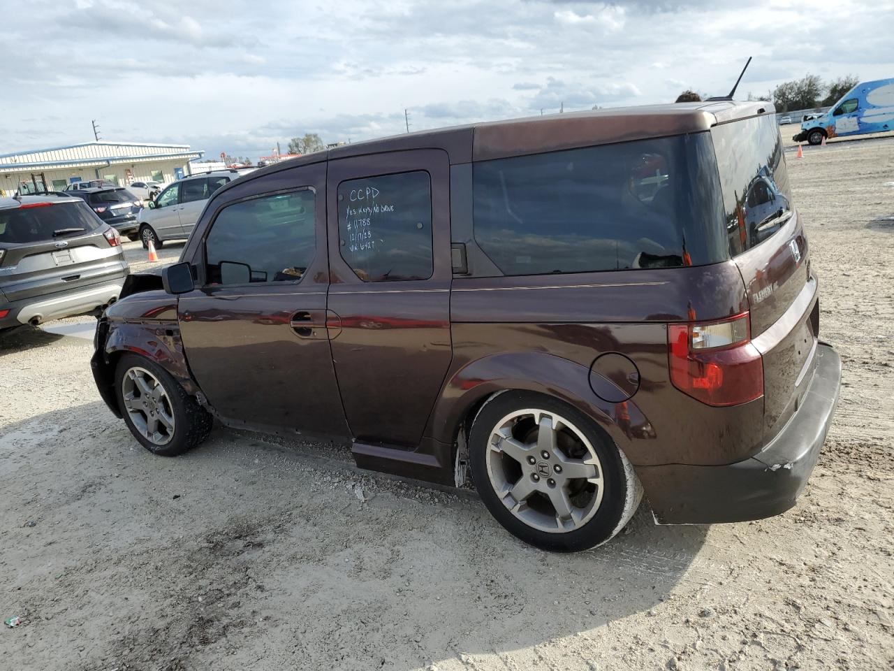Obraz 2 z 2007 HONDA ELEMENT SC 2007 z VIN 5J6YH189X7L006427