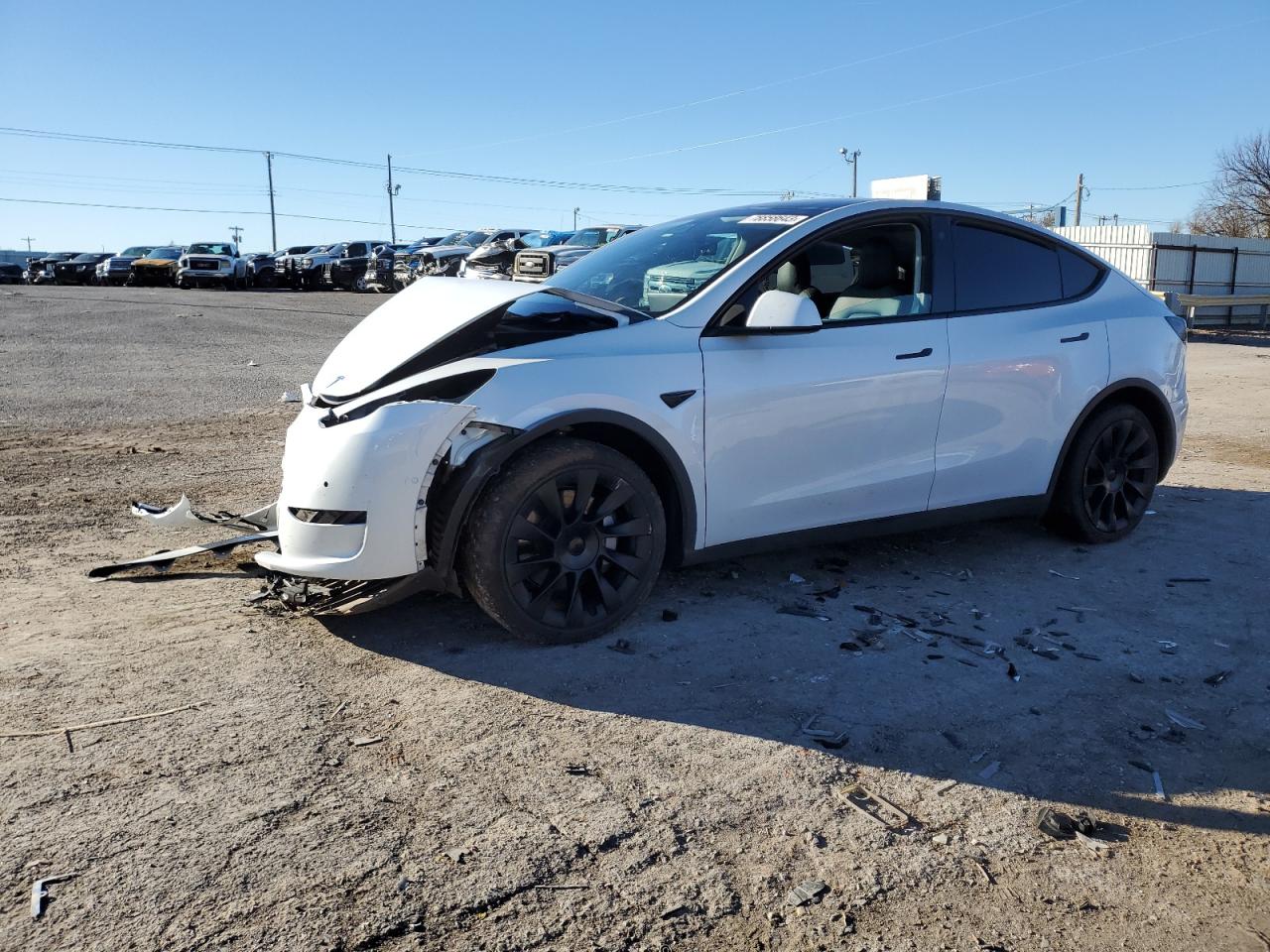 Obraz 1 z 2022 TESLA MODEL Y  2022 z VIN 7SAYGDEE6NF324530