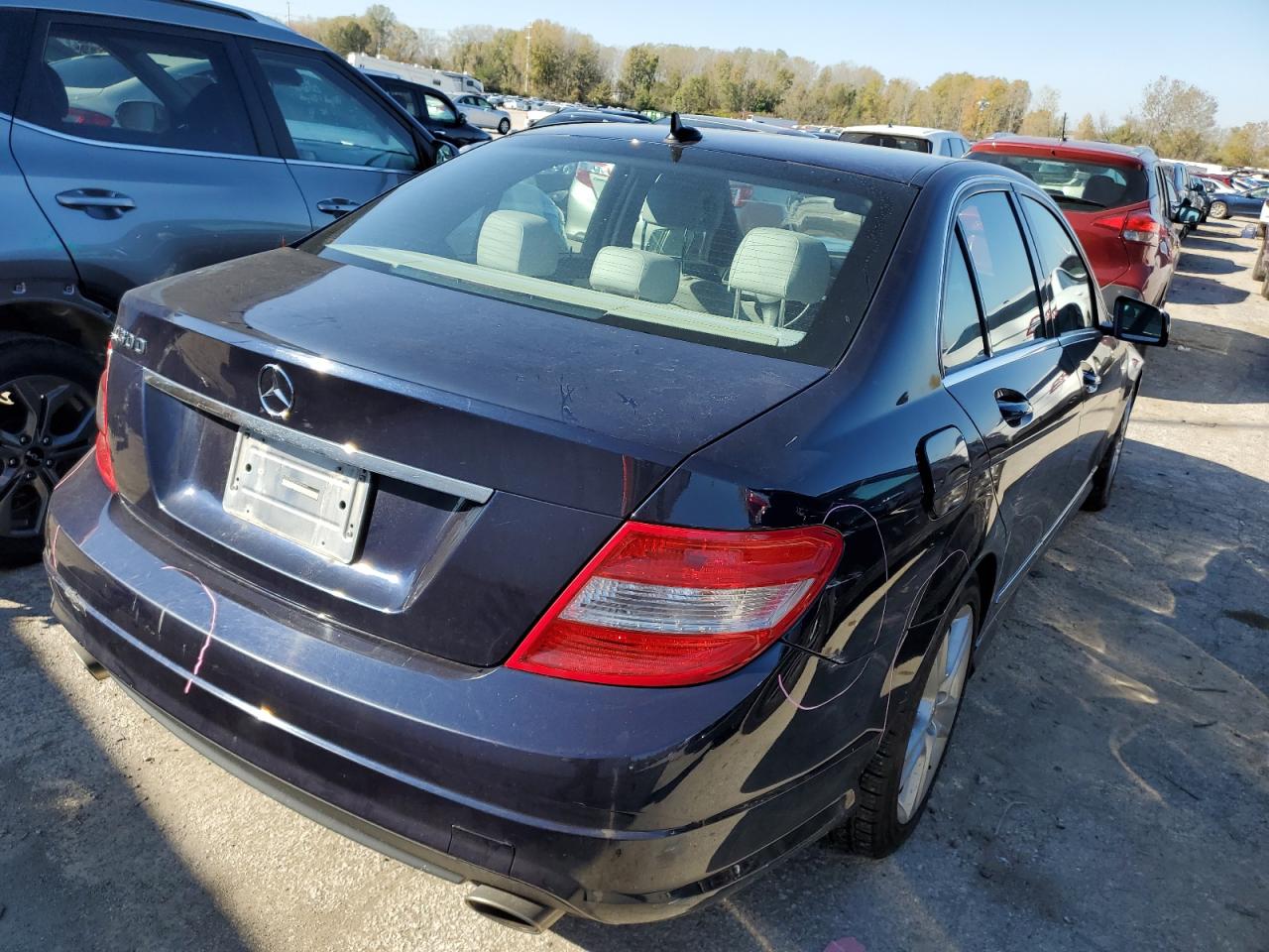 Image 3 of 2010 MERCEDES-BENZ C 300 2010 with VIN WDDGF5EB0AR091469