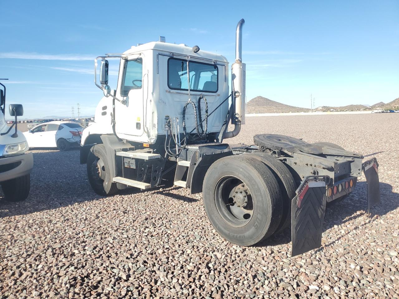 Изображение 3 2006 MACK 600 CXN600 2006 с VIN 1M1AK01Y96N002778