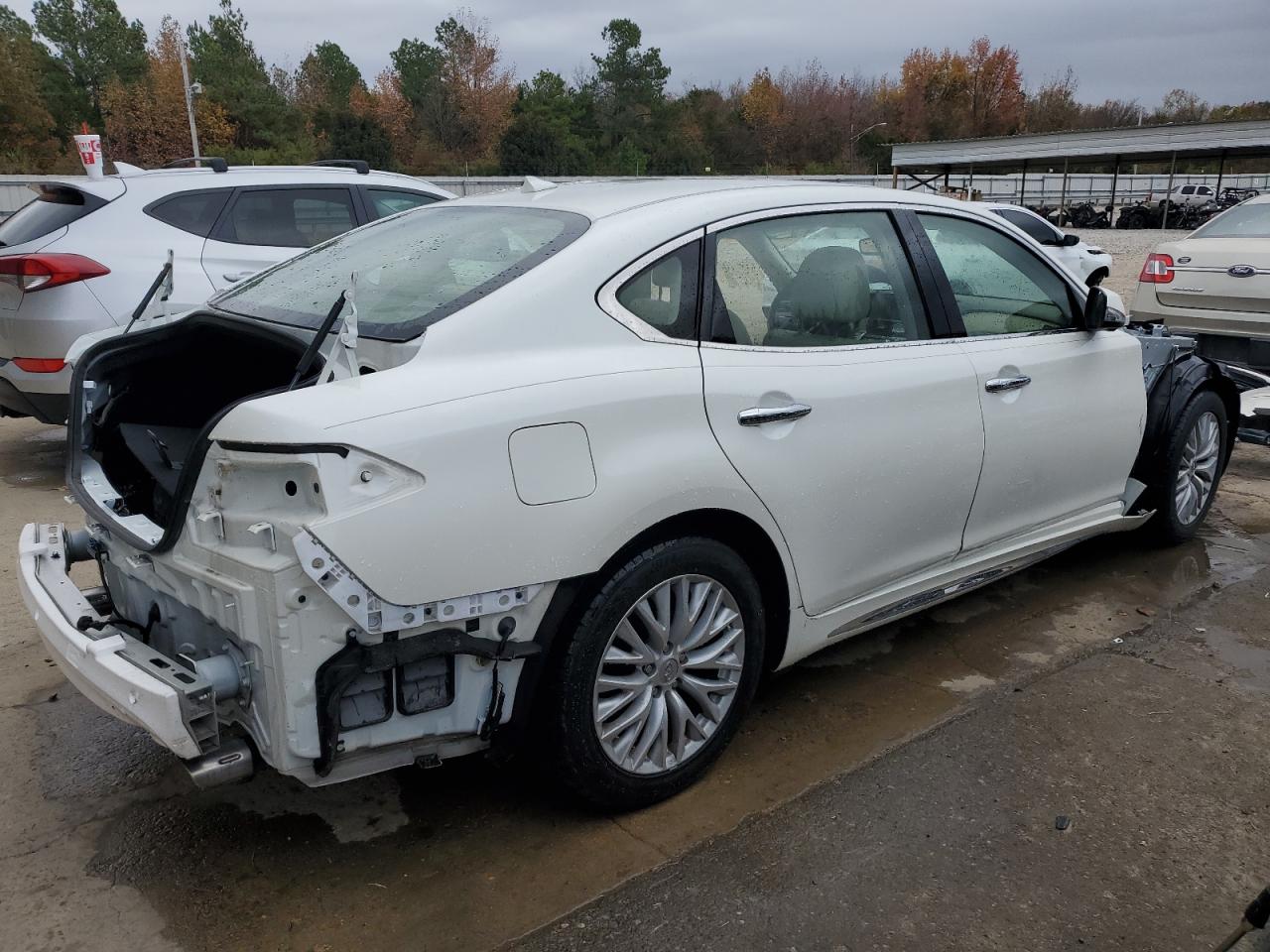 Изображение 3 2016 INFINITI Q70L 3.7 2016 с VIN JN1BY1PP8GM630591