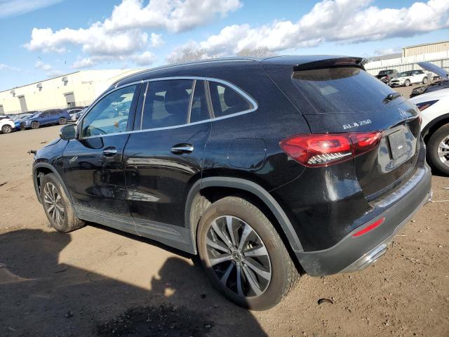 Image 2 of 2021 MERCEDES-BENZ GLA 250 4MATIC 2021 with VIN W1N4N4HB3MJ207409