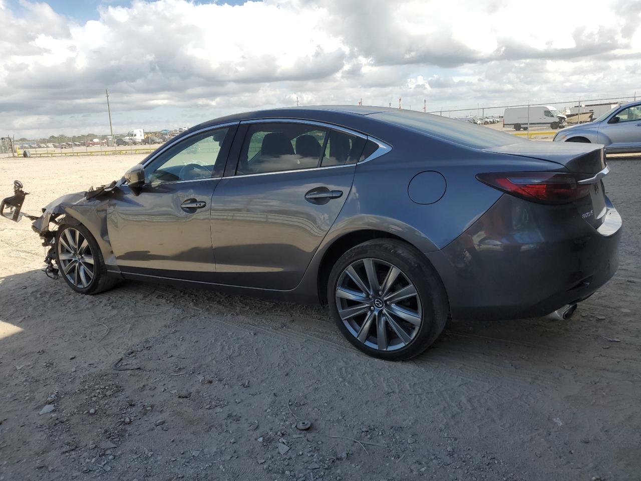 Image 2 of 2021 MAZDA 6 TOURING 2021 with VIN JM1GL1VM7M1603518