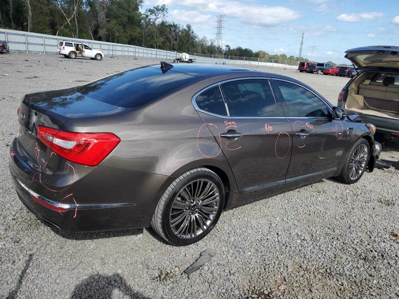Image 3 of 2015 KIA CADENZA PREMIUM 2015 with VIN KNALN4D70F5184958