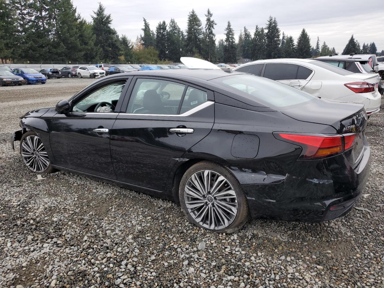 Image 2 of 2023 NISSAN ALTIMA SL 2023 with VIN 1N4BL4EV2PN330026