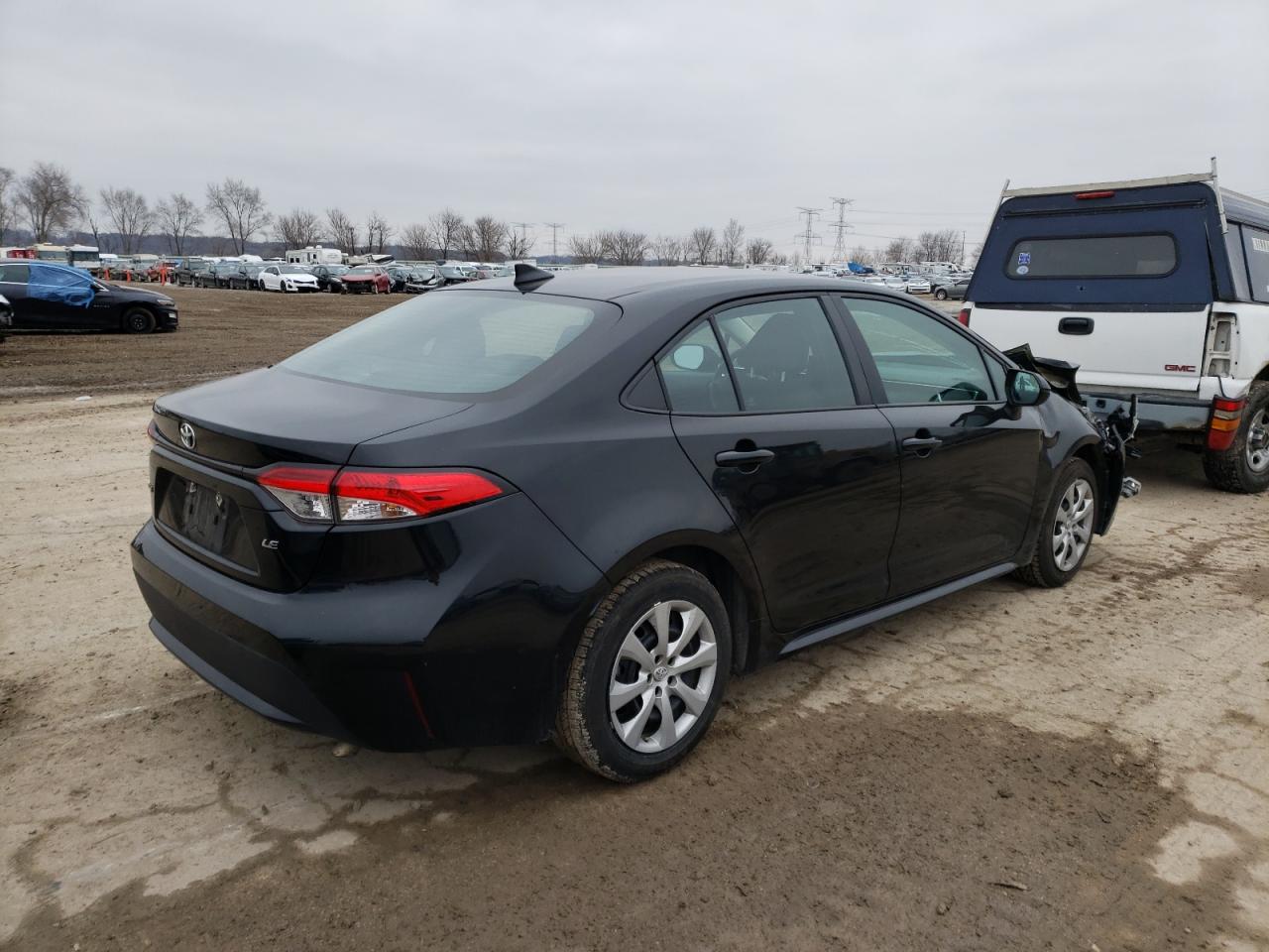 Image 3 of 2022 TOYOTA COROLLA LE 2022 with VIN 5YFEPMAE5NP326165