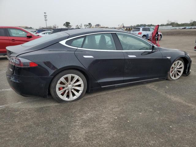 Obraz 3 z 2016 TESLA MODEL S  2016 z VIN 5YJSA1E43GF157279