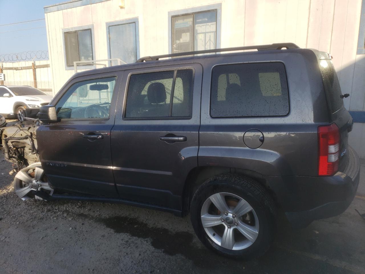 Image 2 of 2016 JEEP PATRIOT LATITUDE 2016 with VIN 1C4NJRFB3GD645776
