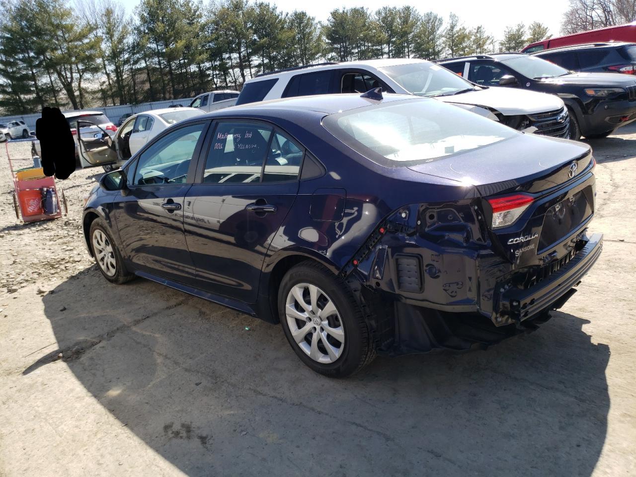 Obraz 2 z 2022 TOYOTA COROLLA LE 2022 z VIN 5YFEPMAE4NP272986