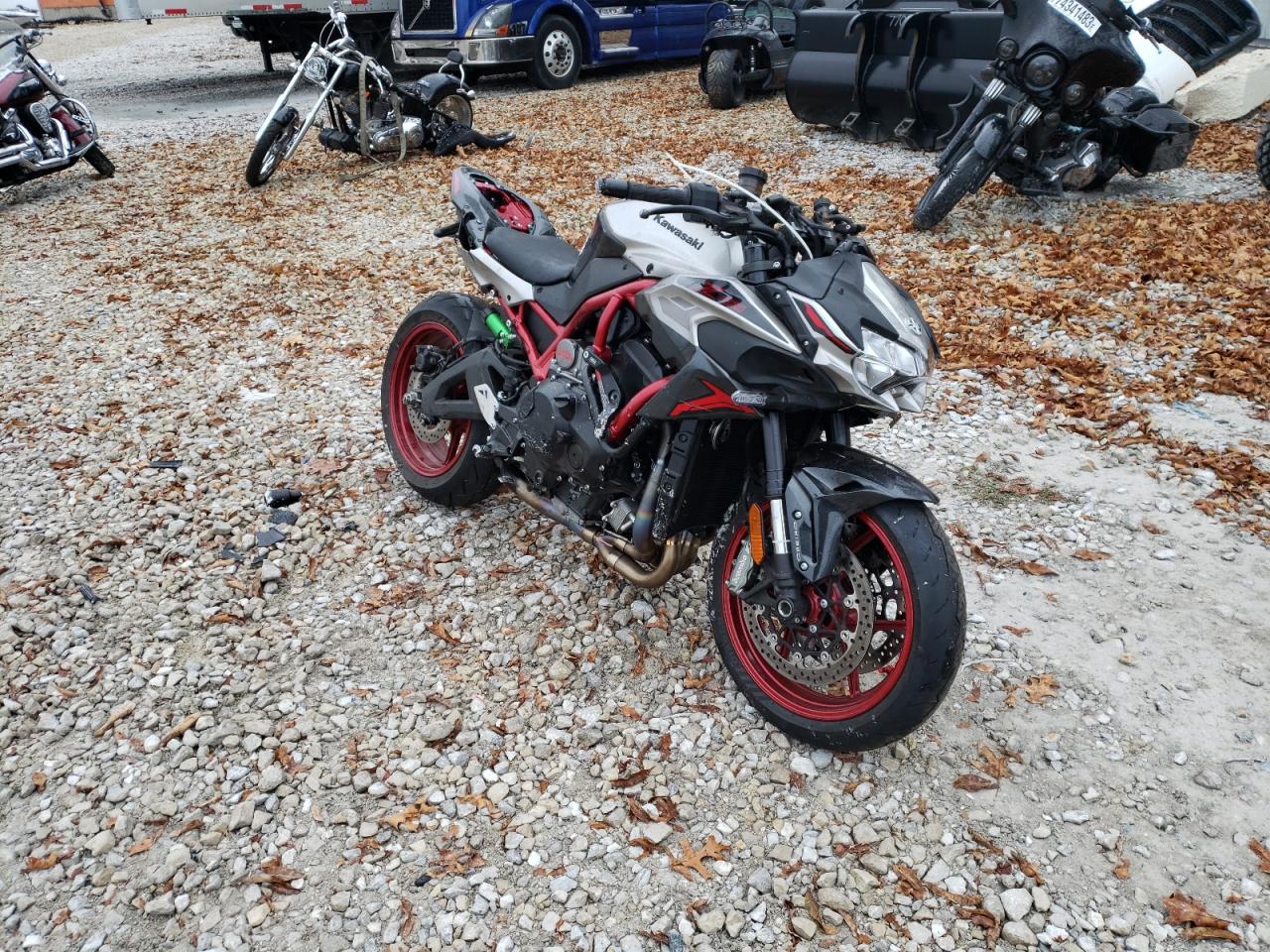 Изображение 2023 KAWASAKI ZR1000 K 2023