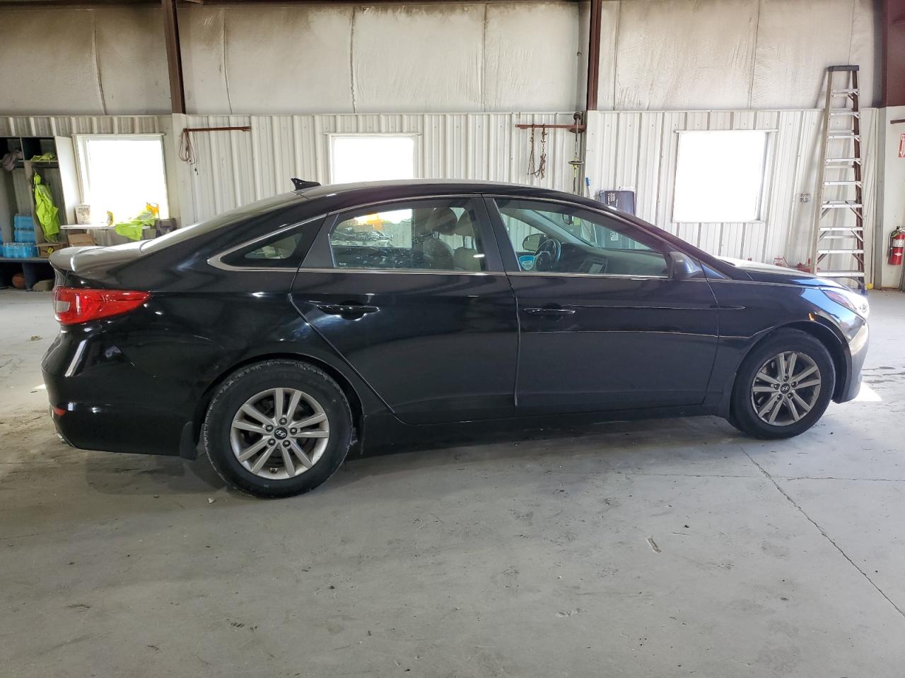 Obraz 3 z 2017 HYUNDAI SONATA SE 2017 z VIN 5NPE24AF4HH455488