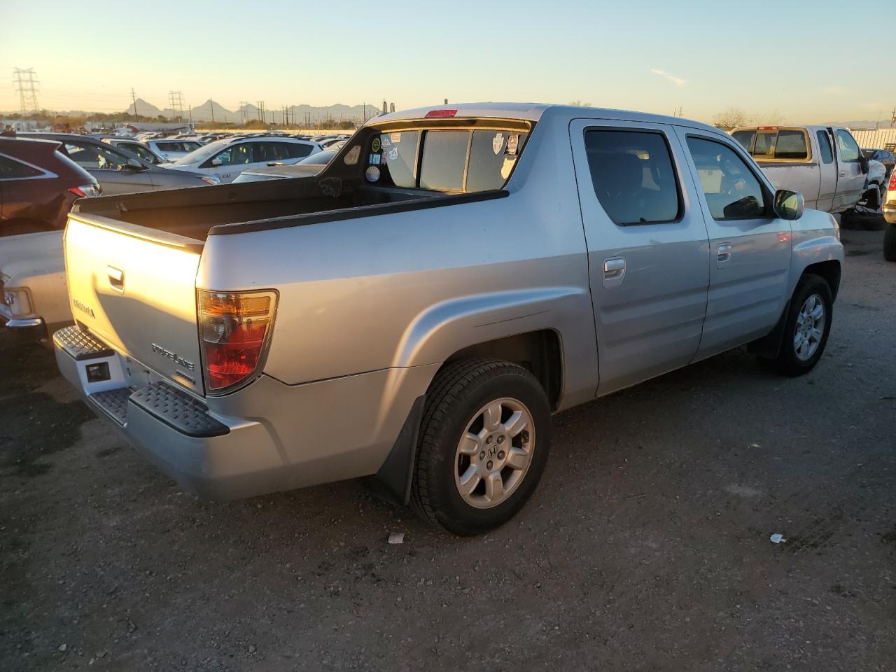 Image 3 of 2007 HONDA RIDGELINE RTL 2007 with VIN 2HJYK16527H516173