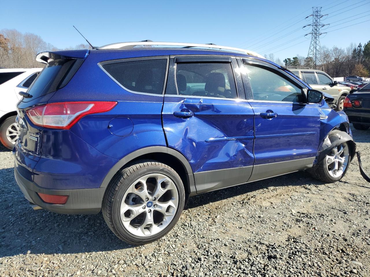 Image 3 of 2016 FORD ESCAPE TITANIUM 2016 with VIN 1FMCU0JX8GUA49541